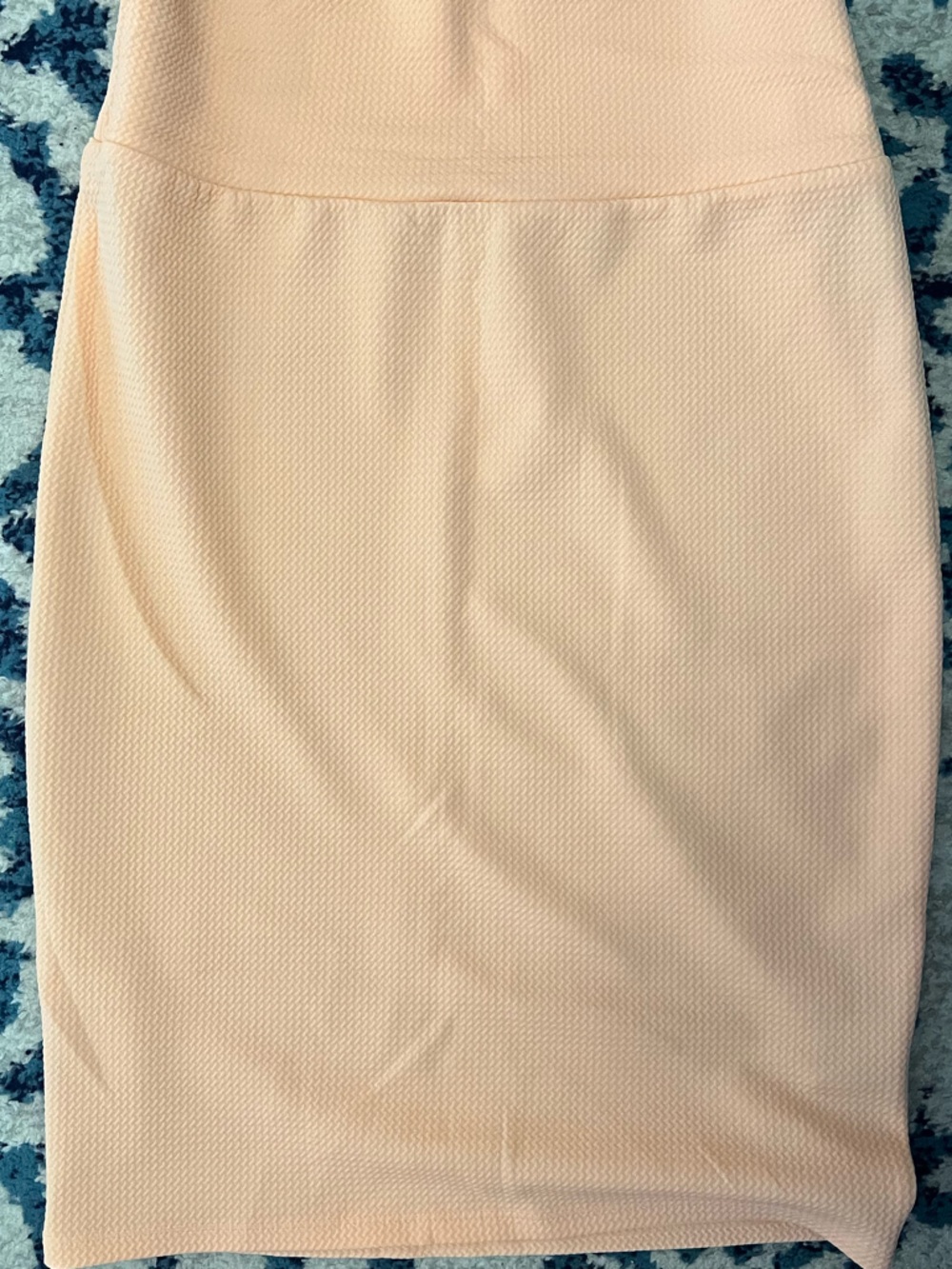 LuLaRoe Cassie Peach Textured Skirt NWOT